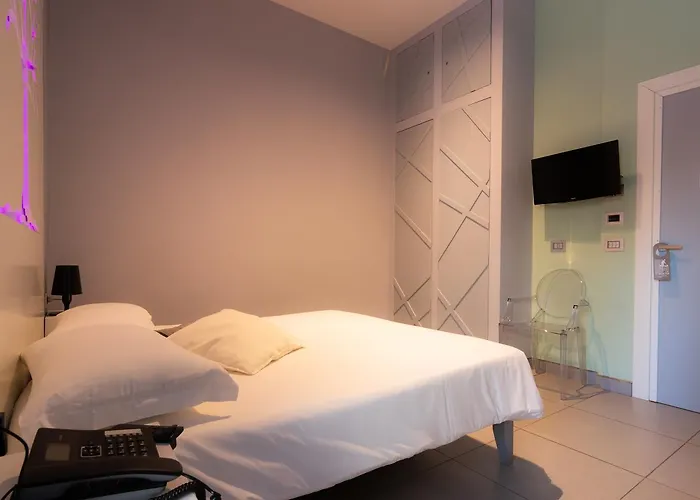 Quartum Luxury 3* רומא