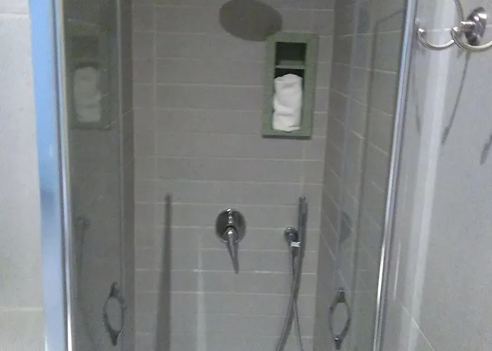 לינה וארוחת בוקר Quartum Luxury 3*