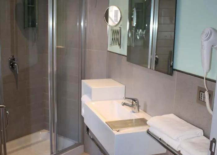 לינה וארוחת בוקר Quartum Luxury